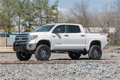 toyota-16-tundra-white-ds-trains-773n2.jpg